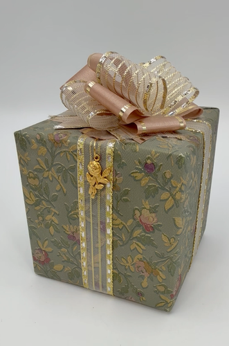Vintage Pretti Pak Floral Gift Wrapped Music Box Plays "The Rose" - Video 1 of 1