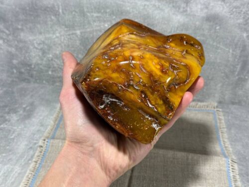 Natural amber, unprocessed, Baltic amber, large piece 895 grams. - Picture 4 of 24