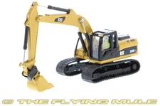 Diecast Masters 1:87 320D L Excavator w/4 Work Tools
