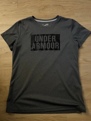 Men s Medium Under Armour Shirt