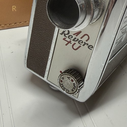 Vintage Revere 8 Model 40 8mm Wind Up Magazine Cine Movie Camera Case Film Works - Picture 11 of 22