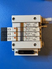 SMC VQ1000 Pneumatic Solenoid Valve Manifold 3x VQ1100-5 VVQ1000-10A-1 D-Sub