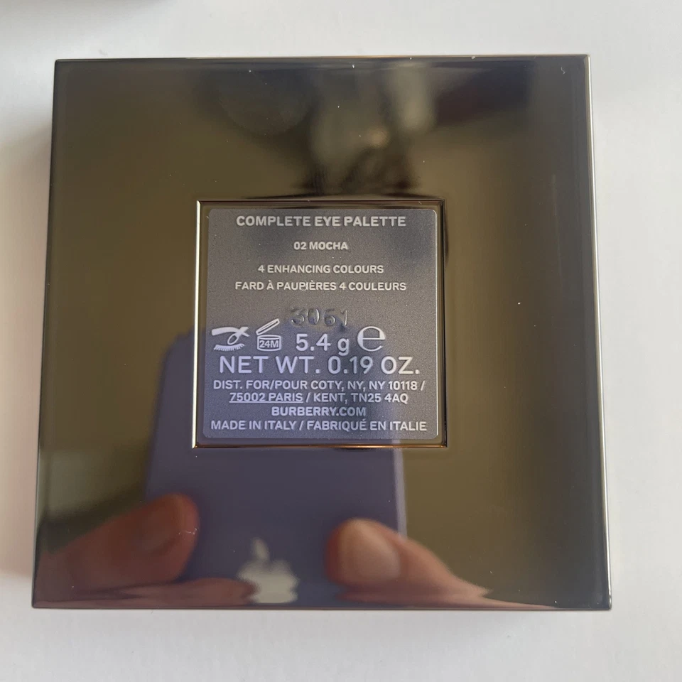 Burberry Complete Eye Palette 02 MOCHA BNIB FULL SIZE +TRAVEL POUCH  +FREE🎁🎁 - Image 4 of 4