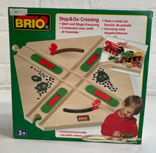 Vintage BRIO 33670 STOP GO CROSSING Wooden Railway Trains 2001 NIB RARE HTF