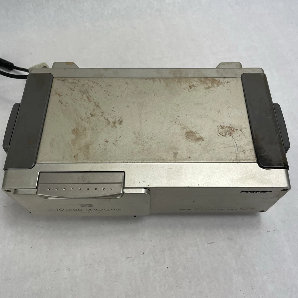 SONY CDX-U303 10 Disc CD Changer Parts or Repair - Image 3 of 4