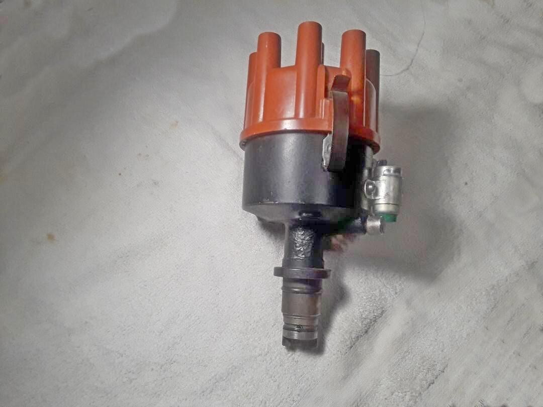 MASERATI GHIBLI, BORA, MEXICO, INDY  BOSCH DISTRIBUTOR CAP & ROTOR ASSEMBLY