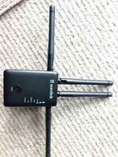 Wavlink Wi-Fi Range Extender Repeater - Black - Used Good Condition