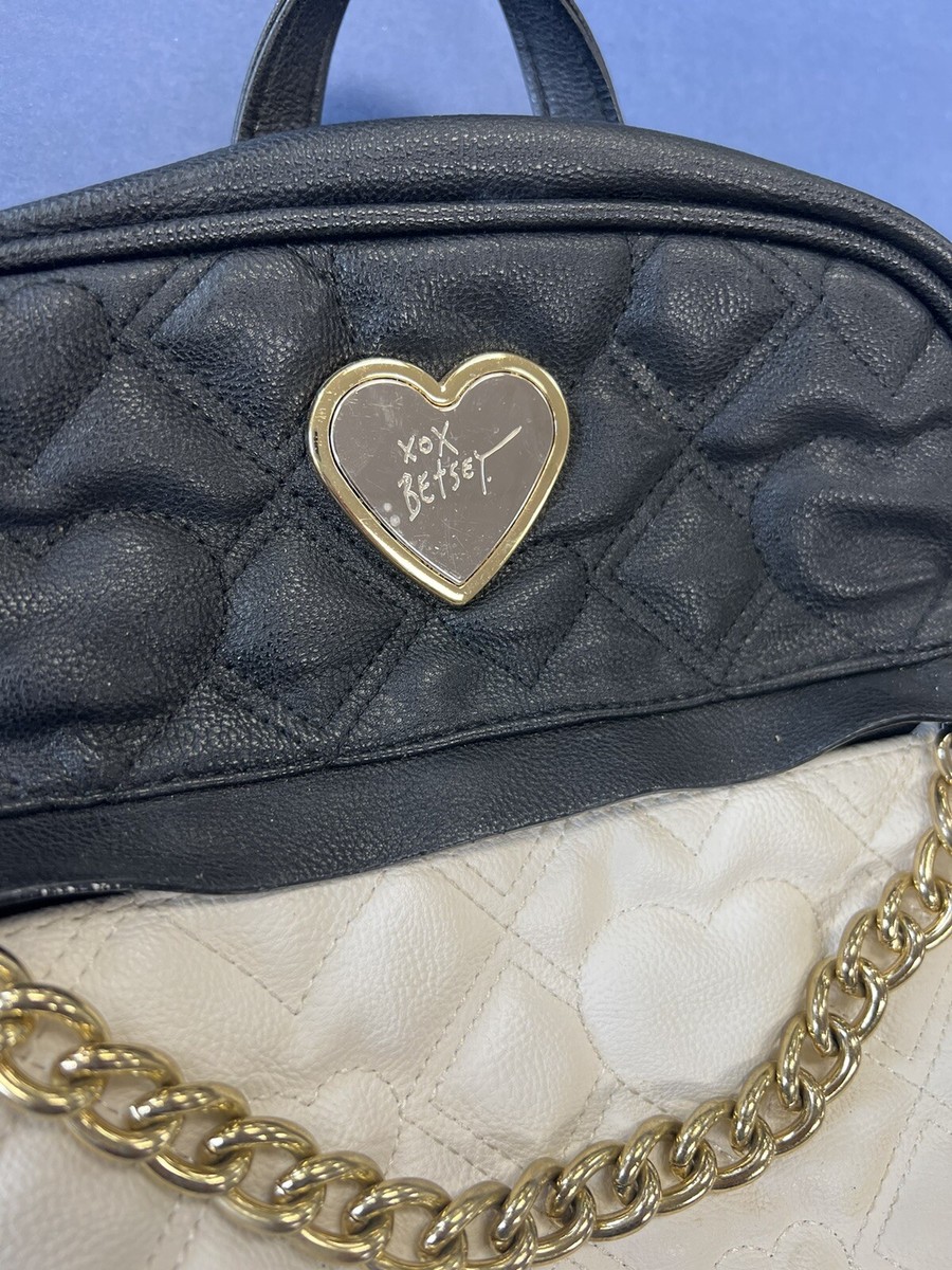 Clean Betsey Johnson Quilted Hearts Backpack Black & White  display picture 3