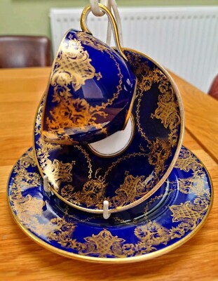 1890er Aynsley Kobaltblau & Gold verzierte Tasse Untertasse Teller ''A Pearce, Ludgate Hill