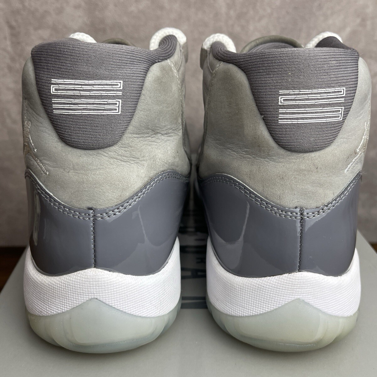 Like new Nike Grey/White Air Jordan 11 High-Top Sneakers men’s 8.5 shoes Nike Nike Air Jordan 11 XI Retro Cool Grey Mens size 8.5  main image 4