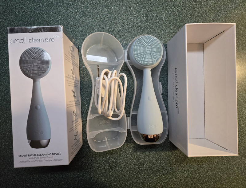 PMD Clean Pro Blue Electric Facial Cleansing Brush Waterproof + Renew Serum 30mL