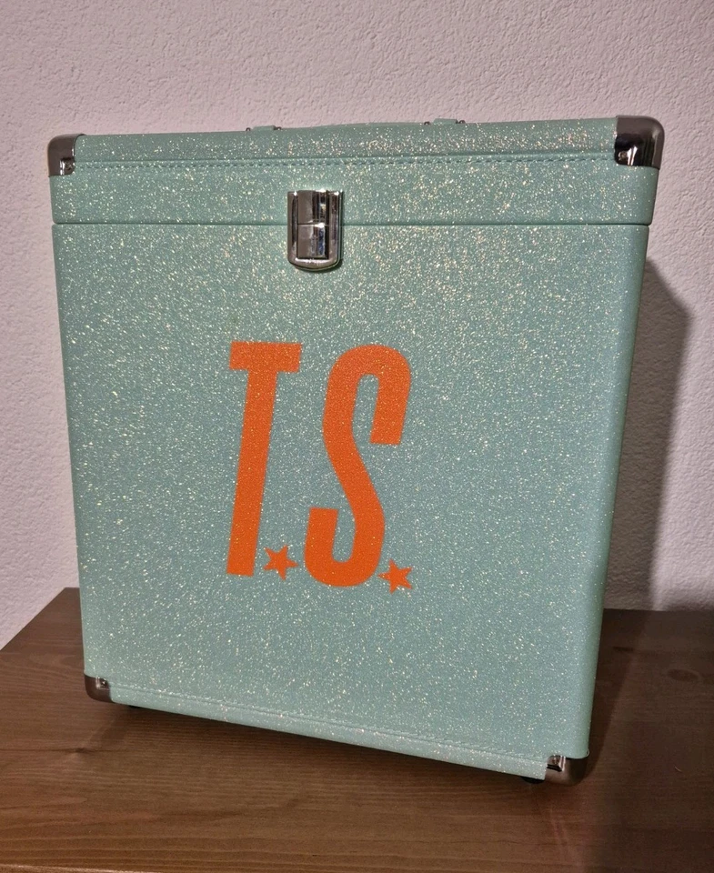 Taylor Swift The Life Of A Showgirl Vinyl Case  - Image 2 of 4