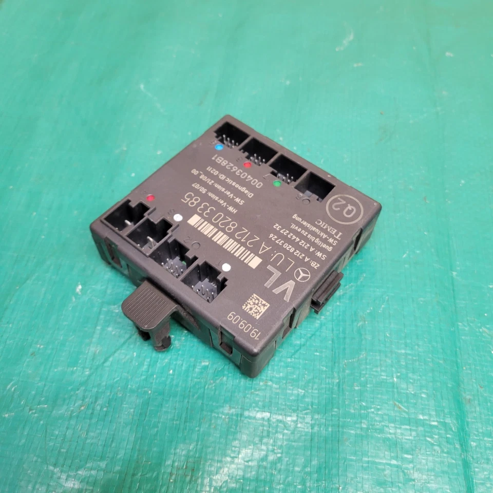 2008-2018 Mercedes W212 E550 C350 Front Left Side Door Control Module 2128203385 - Imagem 2 de 4