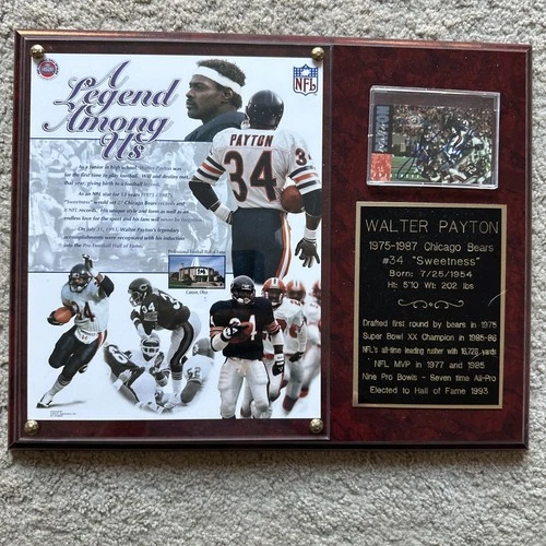 WALTER PAYTON PLAQUE W/AUTOGRAPHED CARD. STEINER SPORTS COA