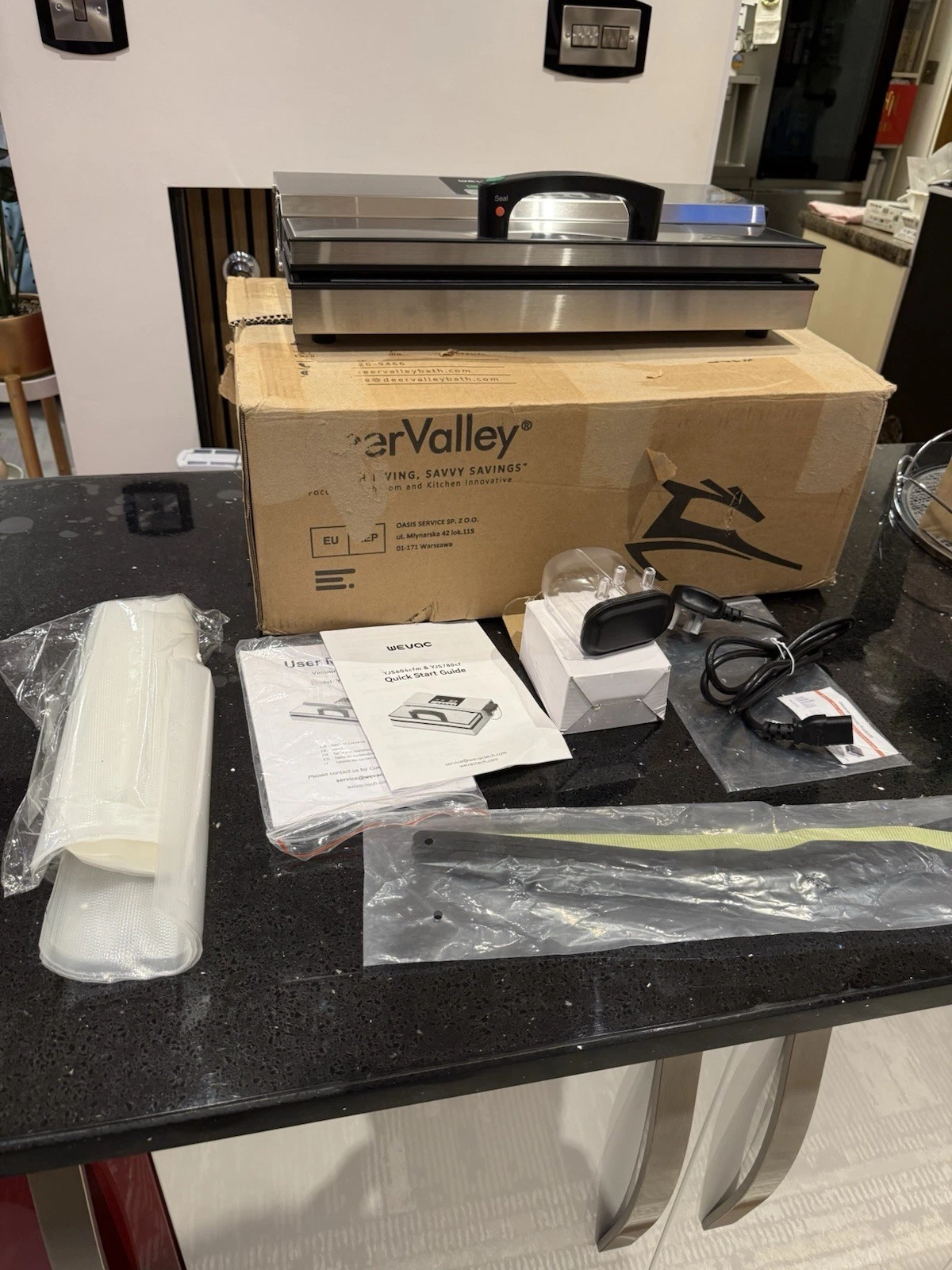 Wevac 95kpa Food Vacuum Sealer Machine 550W Powerful One Hand Operation Vac Pack
Opens in a new wind