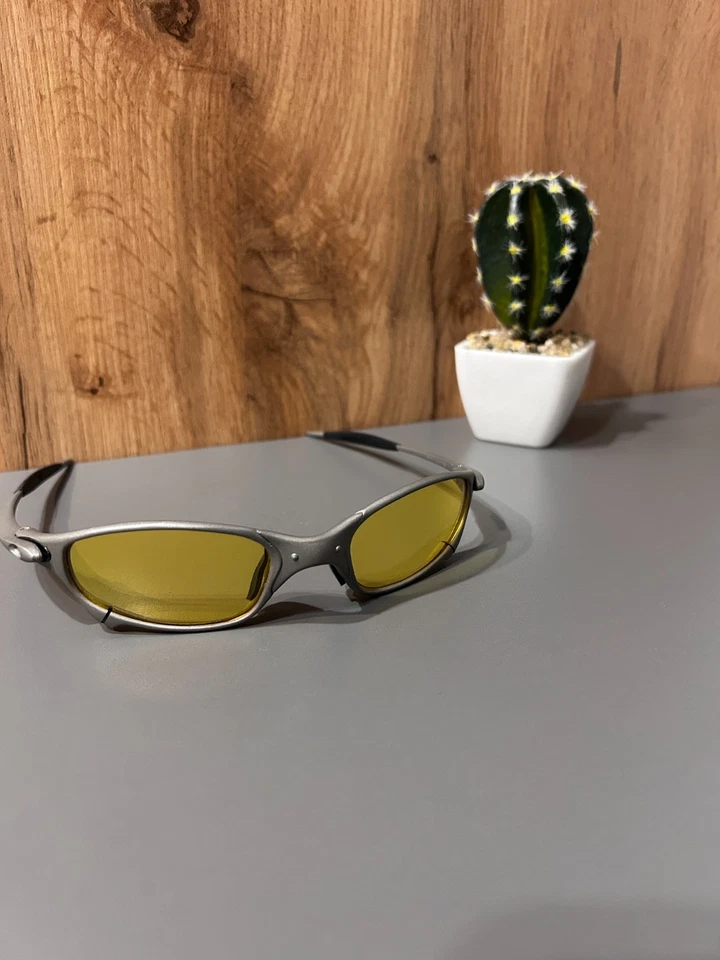 Gafas de sol polarizadas Oakley Juliet lentes amarillas Gorpcore exterior placa de montaña Foto 2 de 4