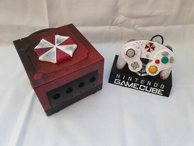 I made a custom GameCube for Resident Evil 4 inspired by