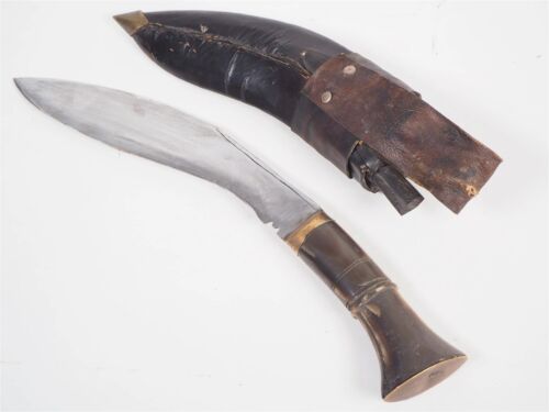 Alte Kukri Indien Mitte 20. Jahrhundert. Länge mit Scheide 39cm. Mit 2 kleinen Miniatur - Bild 4 von 18