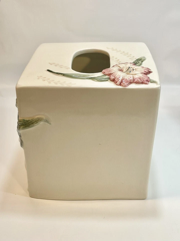 🌺Caja Cubierta Pañuelo Cerámico Floral Patrón Bacova Chelsea 3D Foto 2 de 4