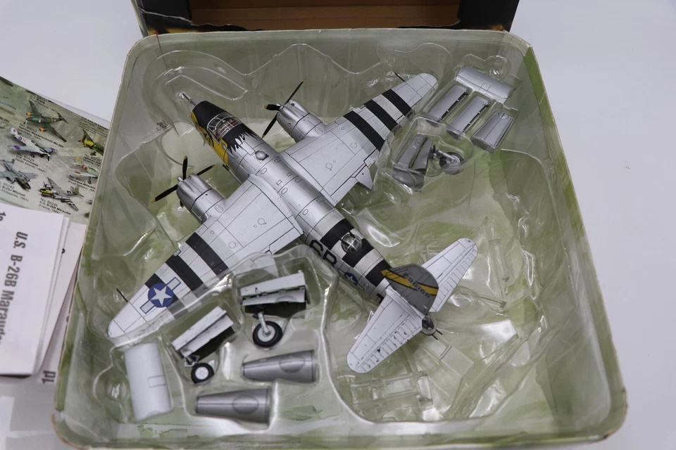 Unimax Forces of Valor 85246 B-26 B Marauder France THE BIG HAIRY BIRD 1:72 LNIB - Image 3 of 4