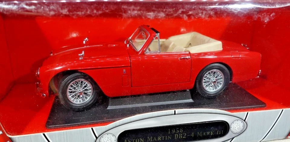 Aston Martin DB2-4 Mark III 1958 Road Signature 1:18 - Изображение 3 из 3
