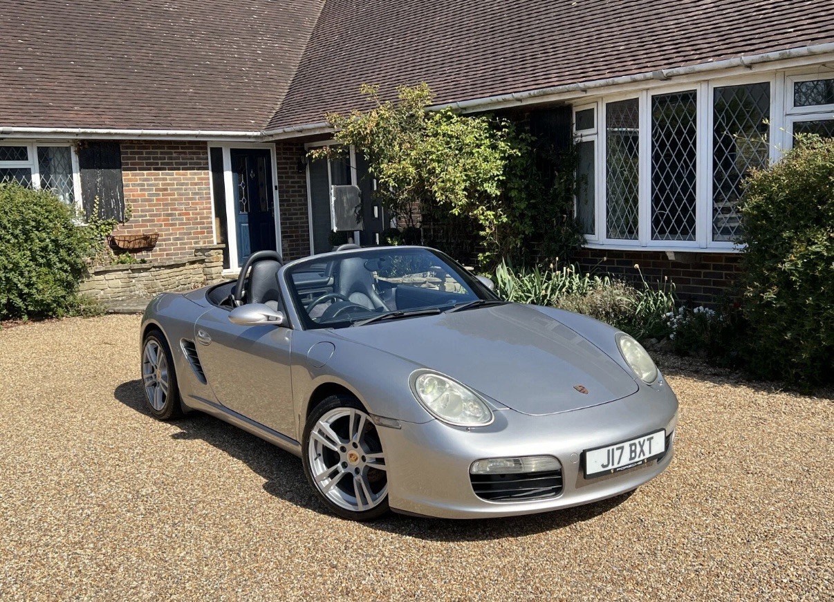 Porsche Boxster 987.1 2.7 immaculate, Apple car play