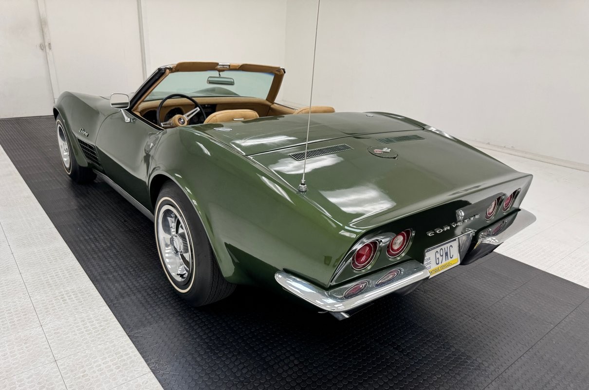 1970 Donnybrooke Green Chevrolet Corvette   | C3 Corvette Photo 9