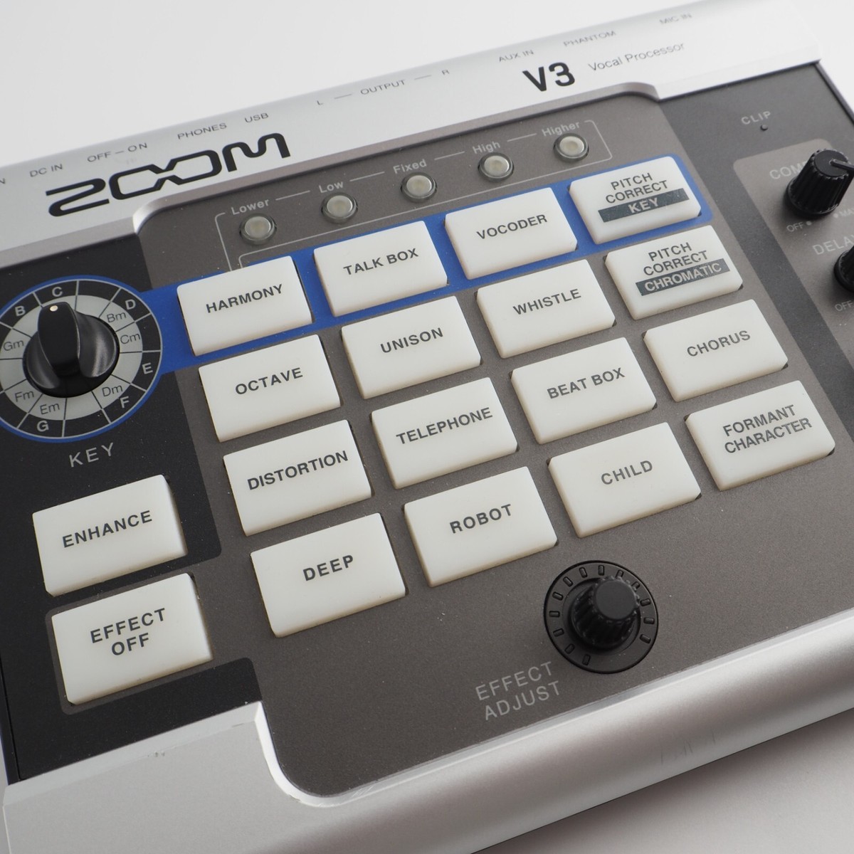 ZOOM V3 Vocal Processor Voice Changer Voice Effects Multi-Effect