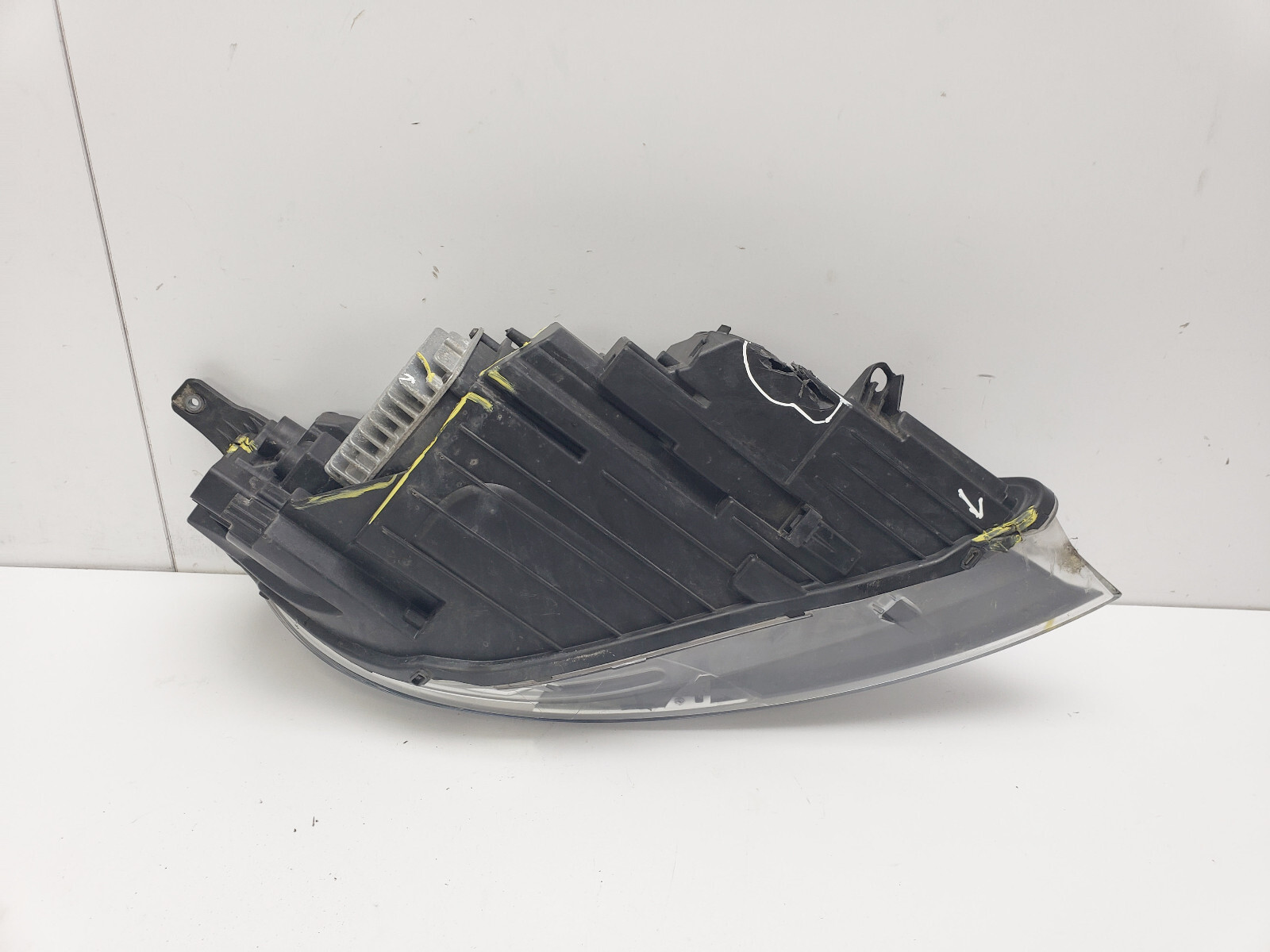 Genuine Volvo V40 Headlight Full LED 31677020 Passenger Side for 