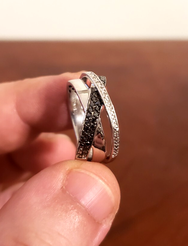 3/4 Inch Diameter (Size 9) Black & White Diamonds Sterling Silver 3 Band Ring - 第 4/15 張圖片