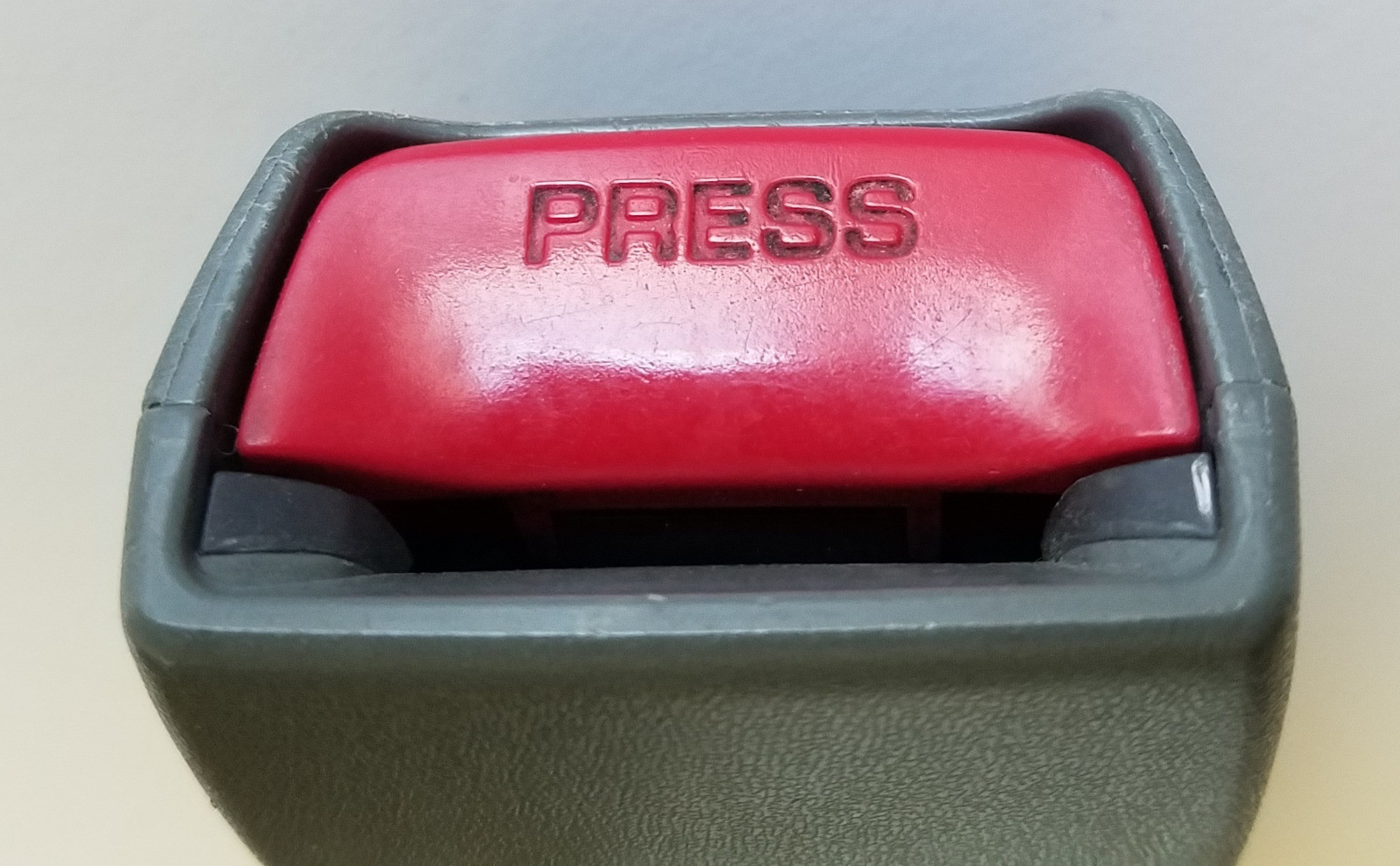 1997 Lexus LS400 Seat Belt Latch Buckle Receptable Cypress Green Right