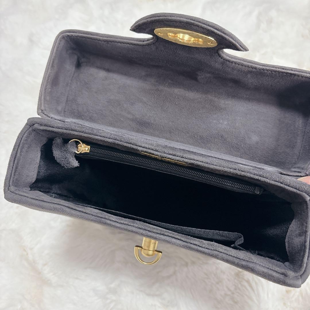 Givenchy Handbag Vintage Suede Gold Hardware thumbnail 4