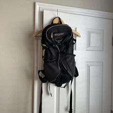 Osprey H2O Hydration Backpack Black Daylite Backwoods Logo Hiking Cycling Used