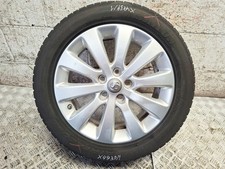 VAUXHALL ZAFIRA C 17" INCH ALLOY WHEEL WITH DAMAGED TYRE ET44 2017