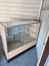 4 FT FULL VISION SHOWCASE