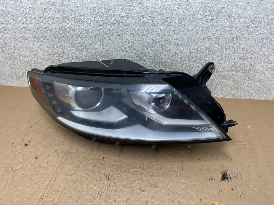2013 - 2017 Volkswagen CC Right Passenger Side Headlight Xenon HID Oem Q2779 DW - Image 2 of 4