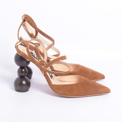 シューズ・サンダルその他 JACQUEMUS Woman Heeled sandals Brown 25E251FO172 830 Jacquemus Women Brown Sandals Suede Solid Wooden Balls Heel