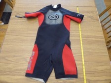 Bare Wet Suit Child Size Small Shorty Red/Black 2/2mm PlaZma Glideseal