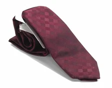 NWT $59 Ryan Seacrest Distinction Mens San Leo Gingham Neck Tie Silk Red 021