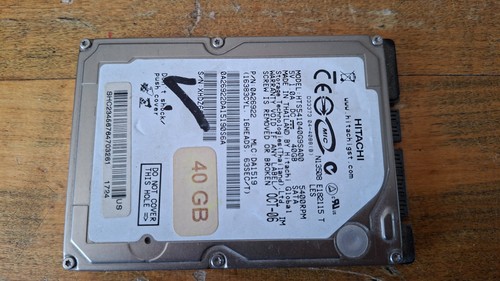 Notebook Festplatte SATA 40GB 2,5 Zoll HITACHI HDD Selten ! HTS541040G9SA00