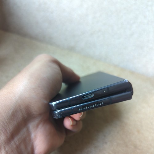 Samsung Galaxy Z Fold4 SM-F936 256GB Unlocked - Faulty Hinge - Afbeelding 6 van 7