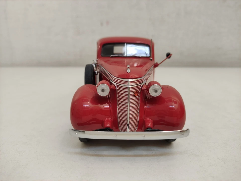 Danbury Mint Studebaker Pickup Red 1937 Scala 1/24-U19 - Immagine 2 di 4