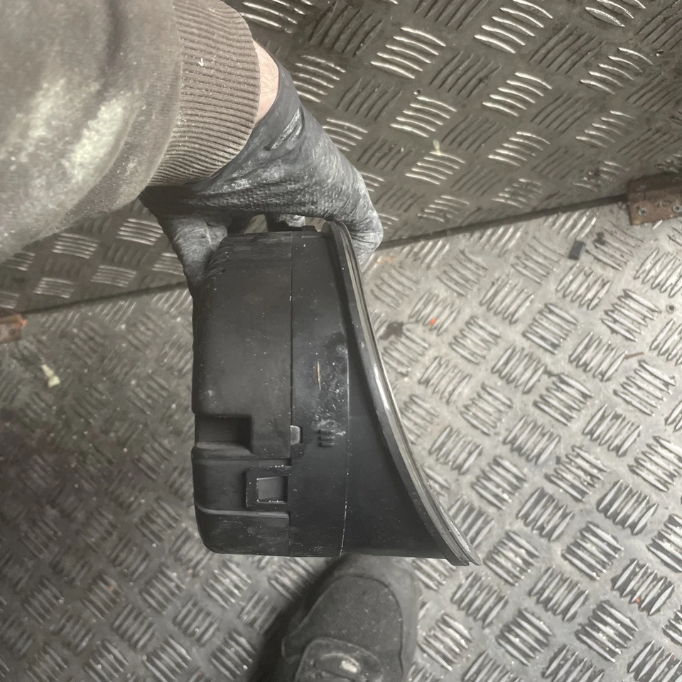 2009-2017 MK5 6R VOLKSWAGEN POLO SPEEDOMETER 1.2 PETROL MANUAL 6R0920960C - Image 4 of 4