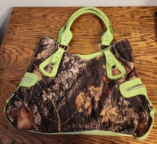 Camoflage Lime Green Pocket Book Purse See Pictures For Details