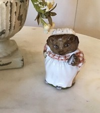 Beswick England BEATRIX POTTER Mrs. Tiggy Winkle Figurine 1948 Warne Co Ltd