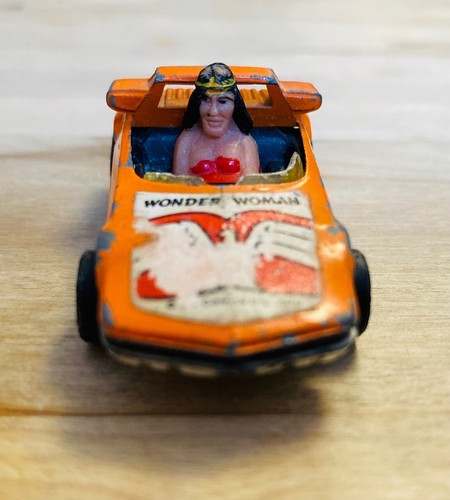 Corgi Toys No.33 - DC Comics Wonder Woman - Vintage 1970s Diecast Model Car 1979 - Picture 5 of 7