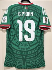 Gil Mora #19 Mens MEDIUM Adidas World Cup Jersey Mexico Home v South Africa Auth
