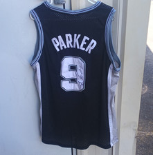 Tony Parker Cards, Rookie Cards and Autographed Memorabilia Guide 8