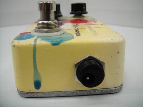 Mid-Fi Electronics Glitch Computer - High-Gain Fuzz, Octave Modulation - Picture 4 of 5