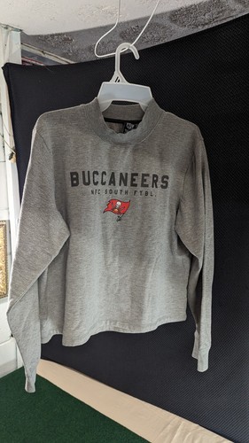 NFL women's short crop Tampa Bay Buccaneers sweatshirt - Picture 11 of 11